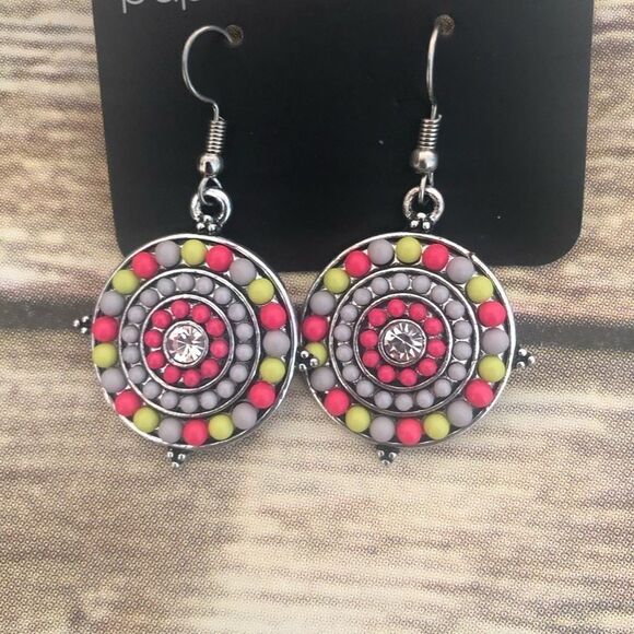 Beaded circle Earrings   - Picture 2 of 2